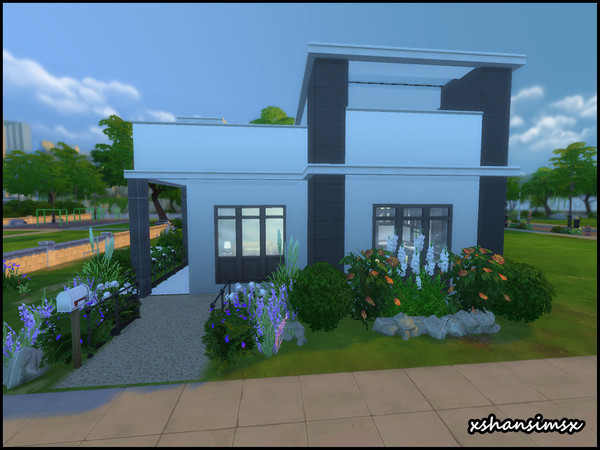 Sims 4 — Party Patio by naora2 — Spacious home perfect for the Sim that loves to entertain! Features roomy rooftop patio!