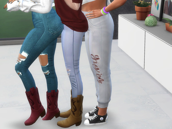 Sims 4 — Texas A&M Gig 'Em Sweatpants - Discover University by jsed — Gig 'Em sweatpants for your Aggie ladies!