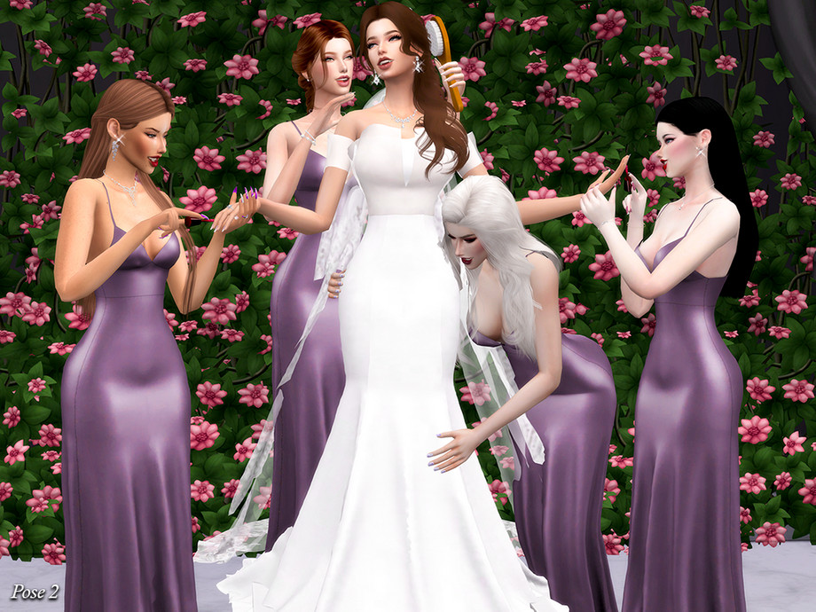 Virginia bride poses with bridesmaids in black bridesmaids dresses
