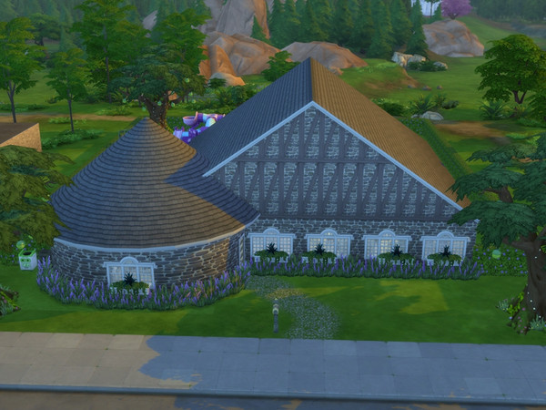 Sims 4 — ferguson house by kaitlynisms — a nice family home. there's a kitchen, a dining room, a living area, a guest