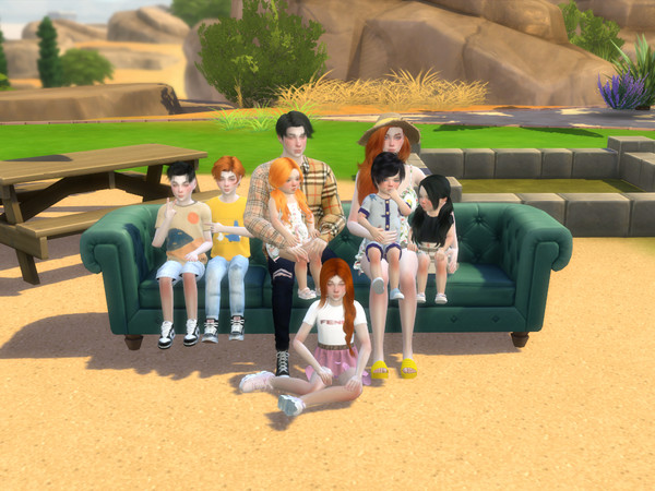 All of my gen two sims with their partners and children : r/LowSodiumSimmers