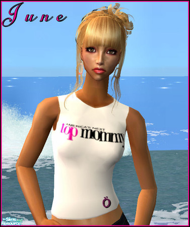 Sims 2 — America\'s Next Top Mommy by Tenderhrt — Those deserving moms will love this Tee. It is perfect for those school
